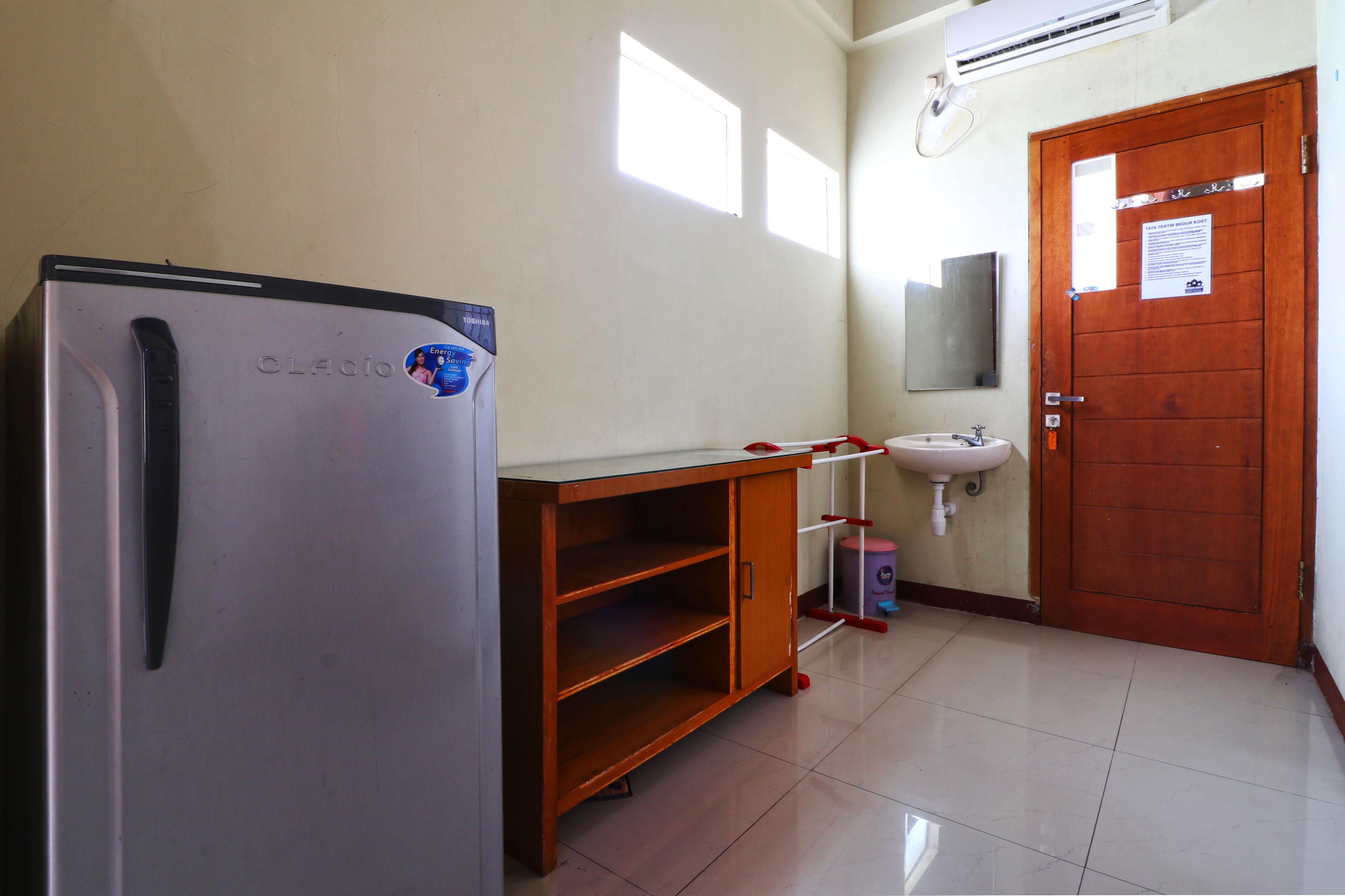 Bedur Homestay Syariah Bekasi Exterior photo